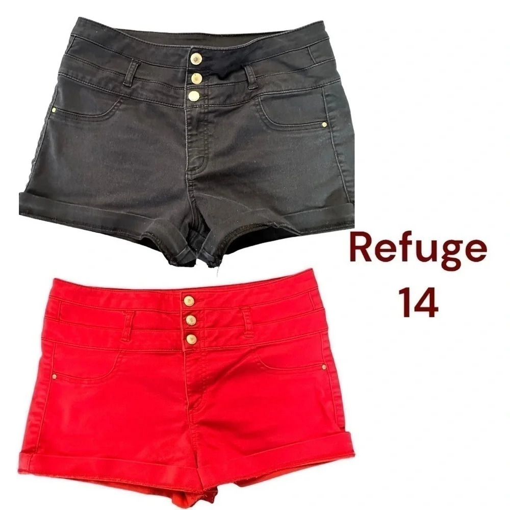 Refuge 14 2 pairs‎ black & red shorts